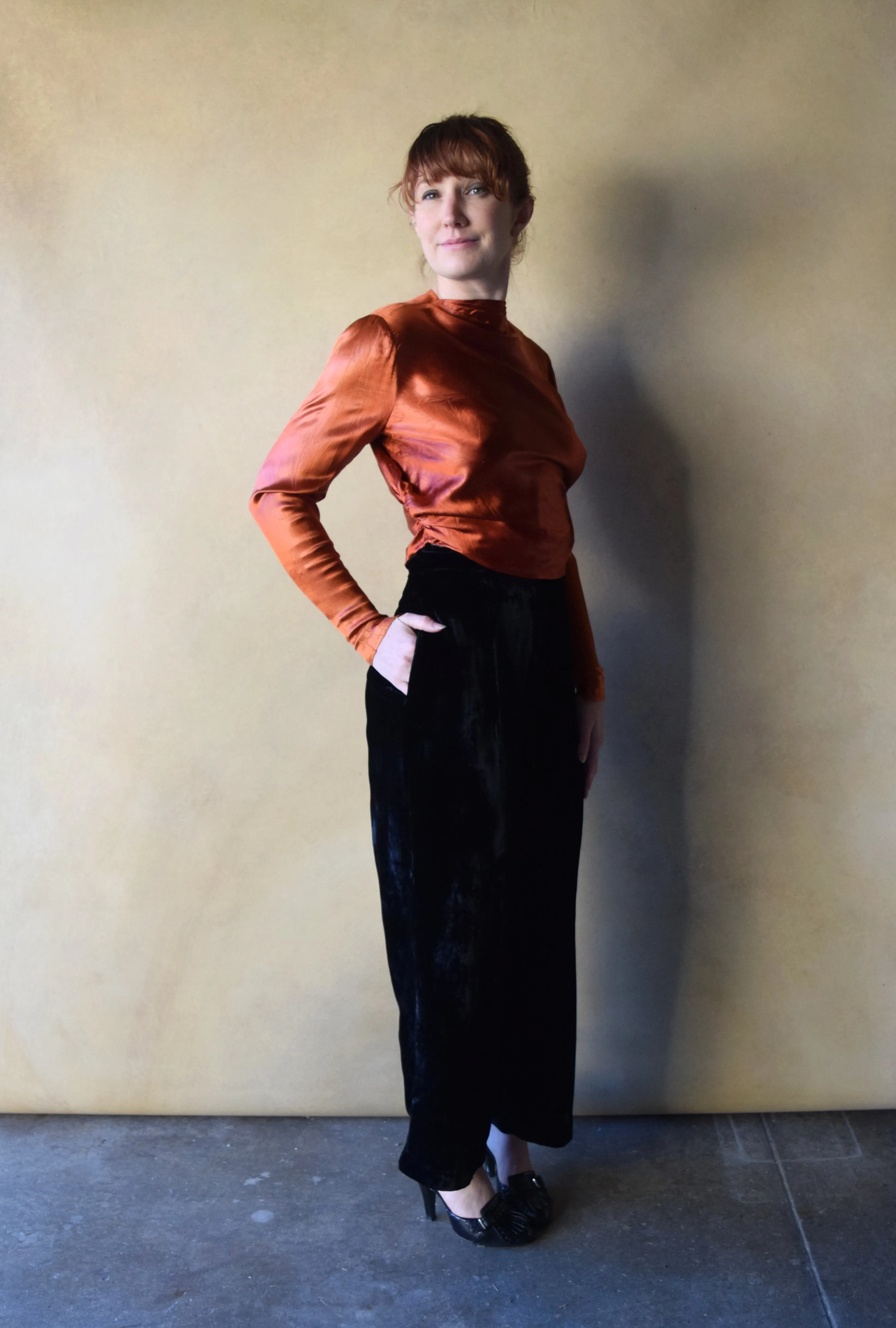 1940s black velvet pants . vintage high waist pants . 26 waist