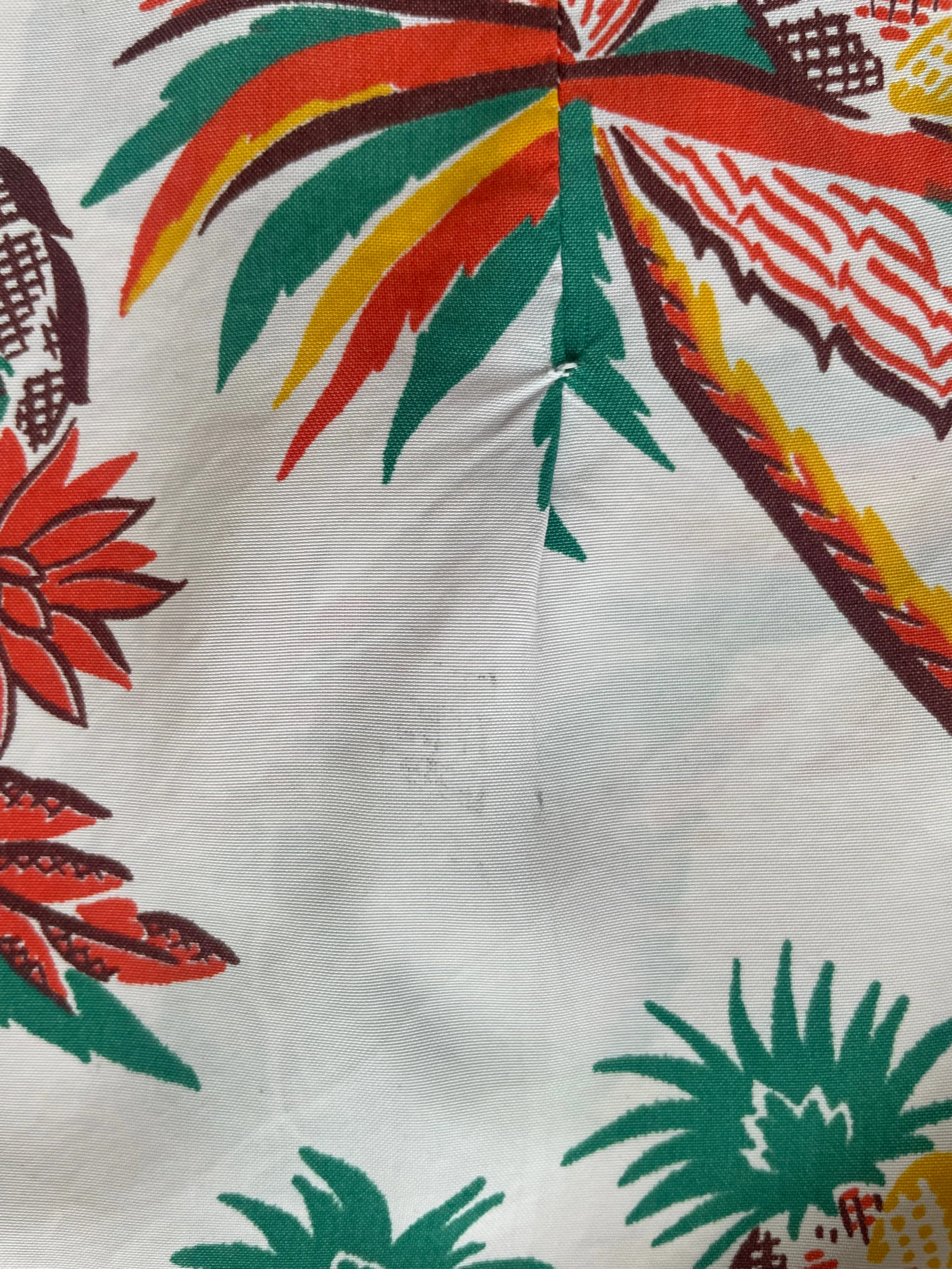 1940s Cold Rayon Loop Collar Palm Tree & Pineapple Print Bishop Sleeve Hawaiiana Blose