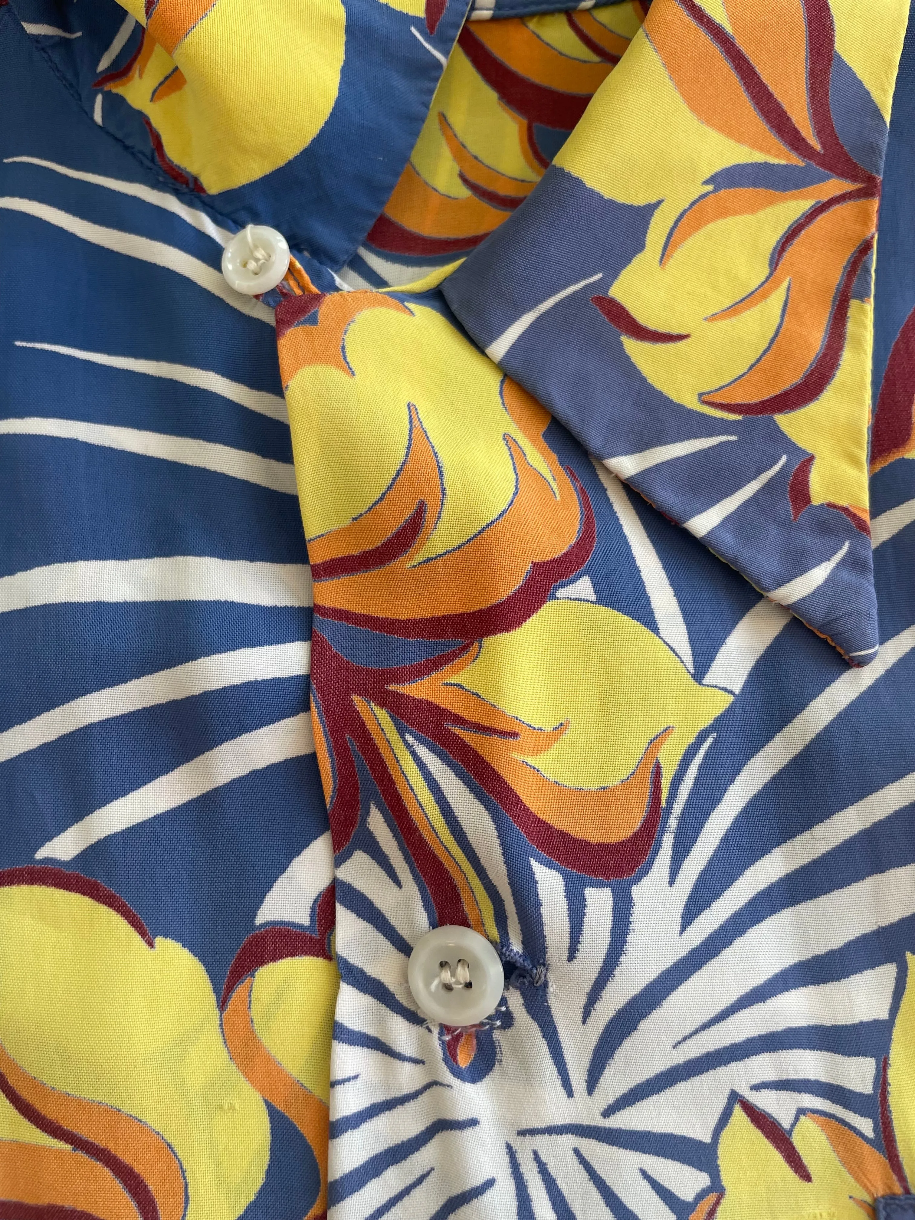 1940s/1950s Hawaiiana Sportswear Loop Collar Rayon Shirt