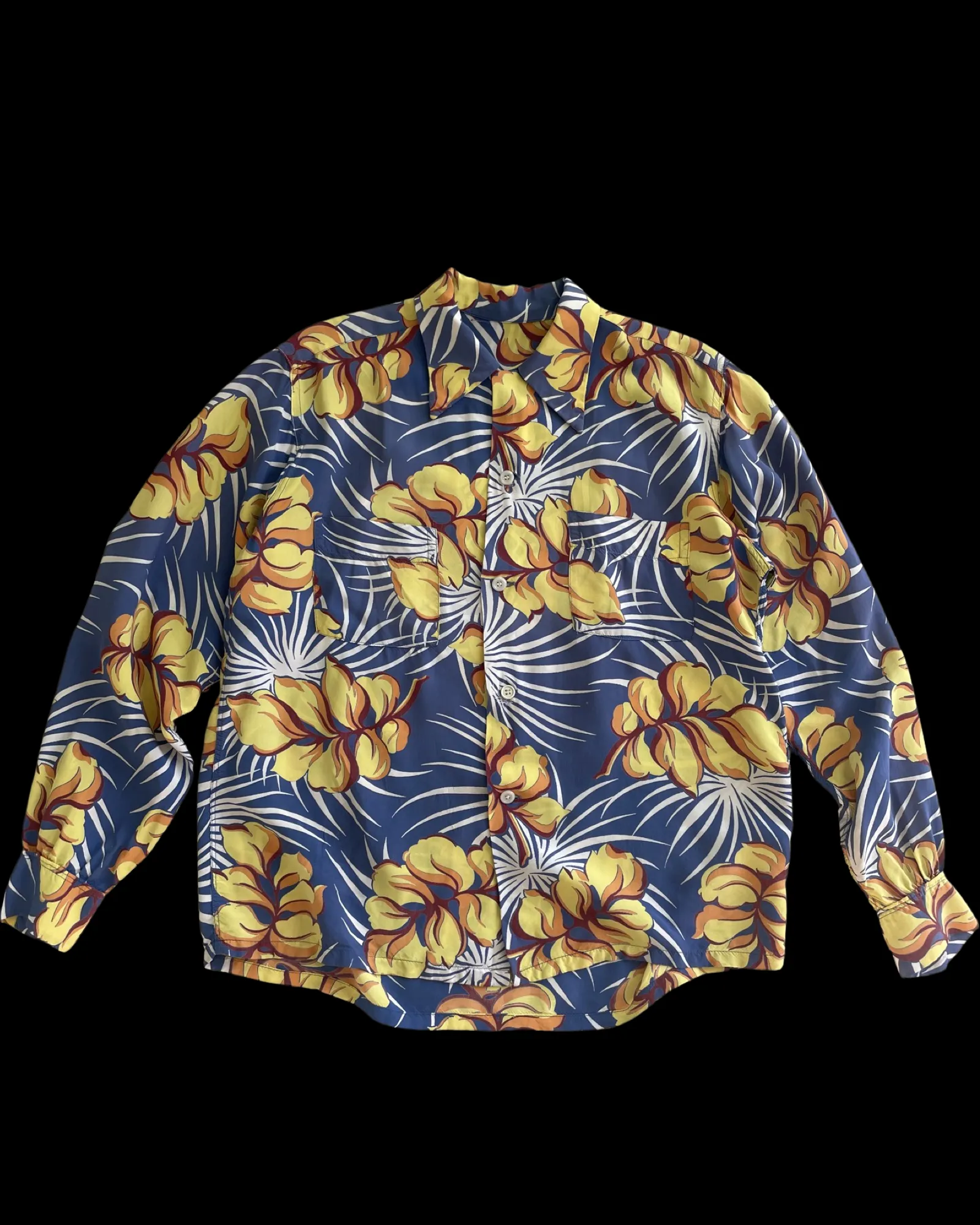 1940s/1950s Hawaiiana Sportswear Loop Collar Rayon Shirt