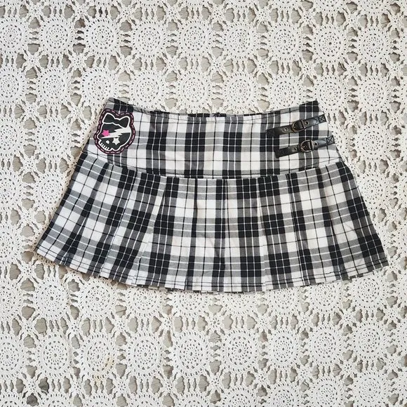 Abbey Dawn by Avril Lavigne Plaid Skull Buckle Mini Skirt 3