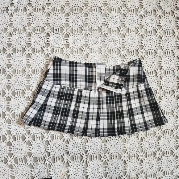 Abbey Dawn by Avril Lavigne Plaid Skull Buckle Mini Skirt 3