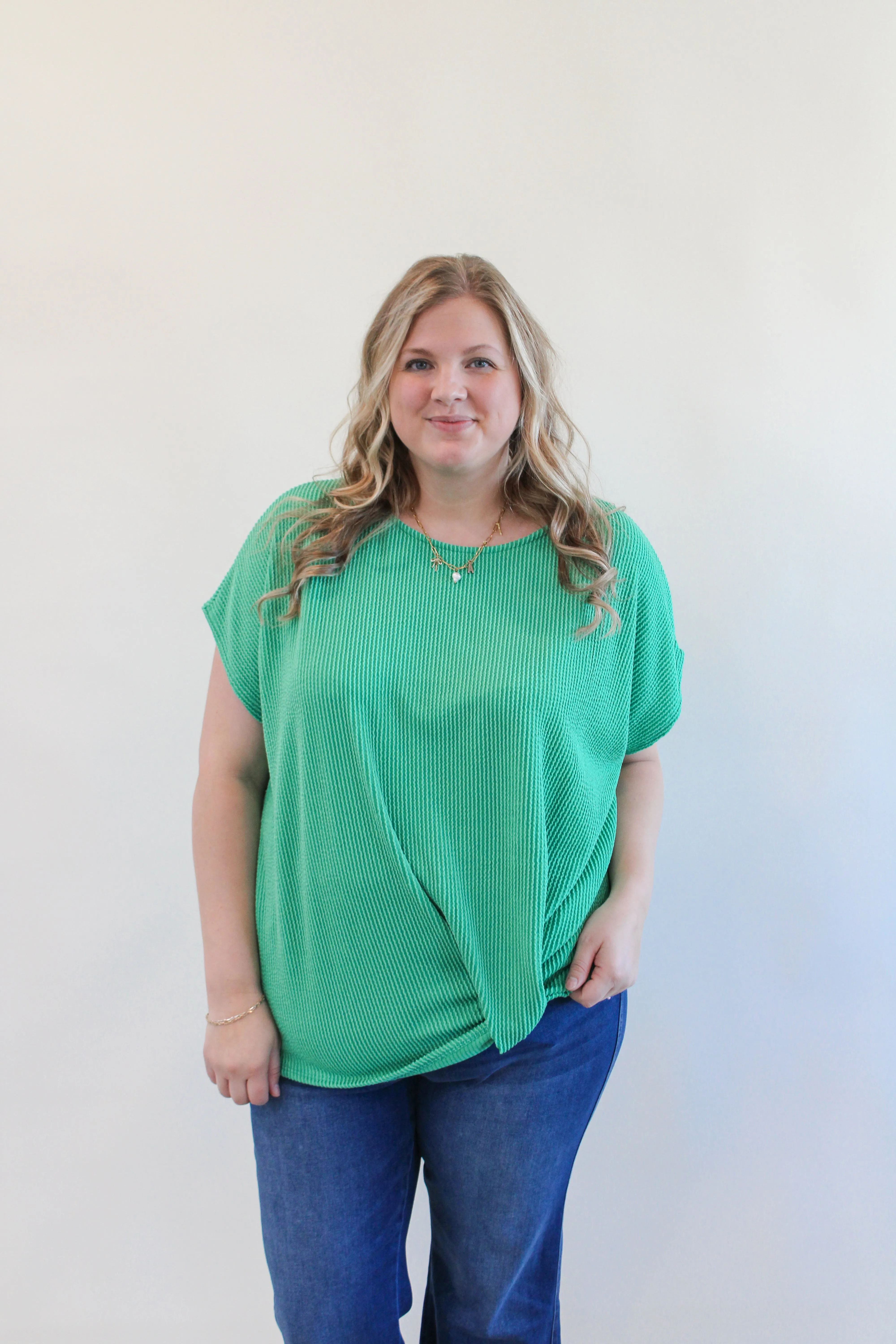ALONDRA CURVY RIBBED SHORT SLEEVE TOP