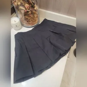Amanda Uprichard Mini Pleated Black Skirt Medium