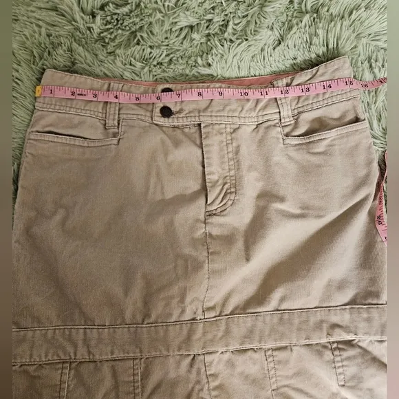 American Eagle Outfitters 1978 Vintage Pleated Skirt