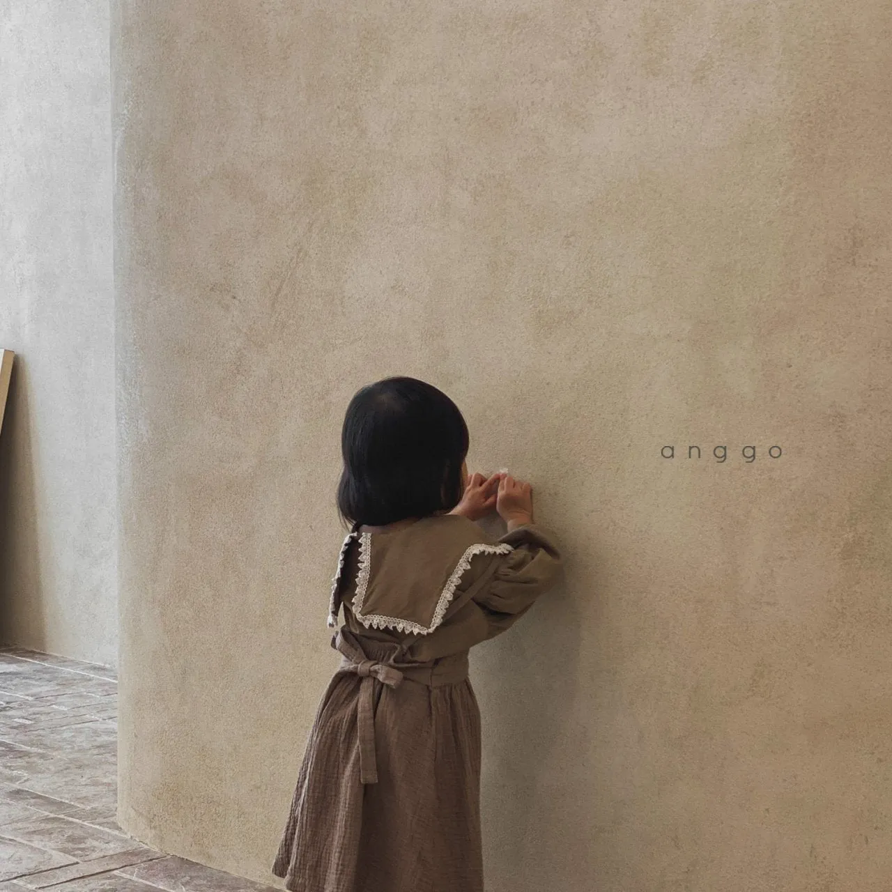 Anggo Hazel Blouse (2 colour options)