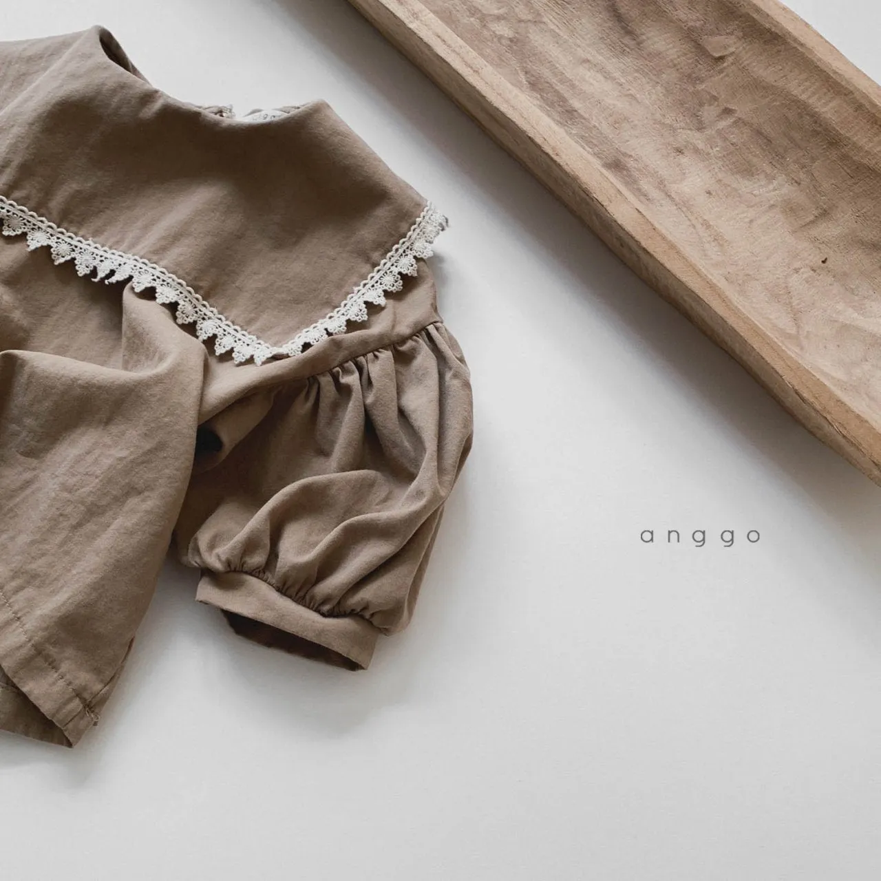 Anggo Hazel Blouse (2 colour options)
