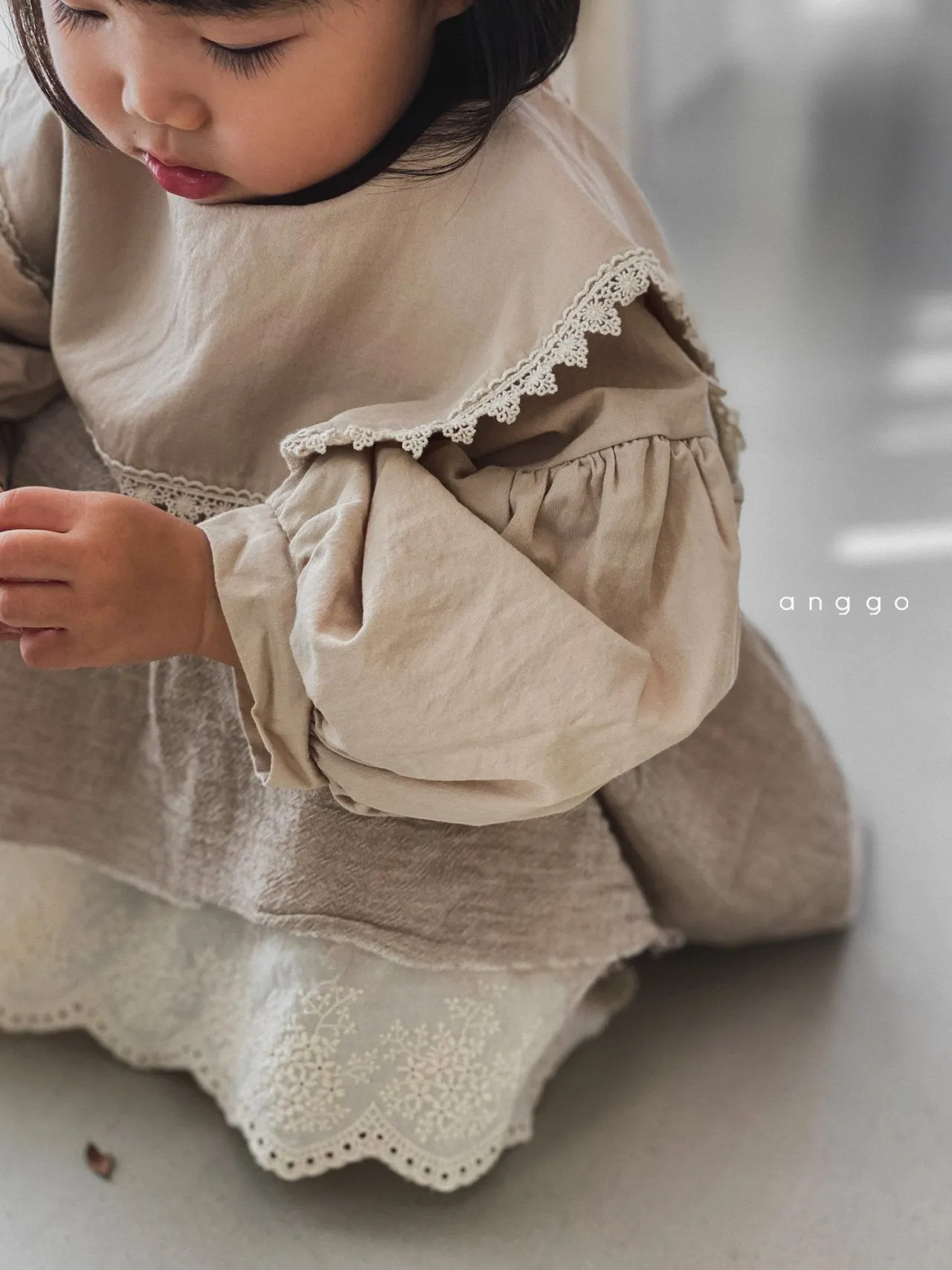 Anggo Hazel Blouse (2 colour options)