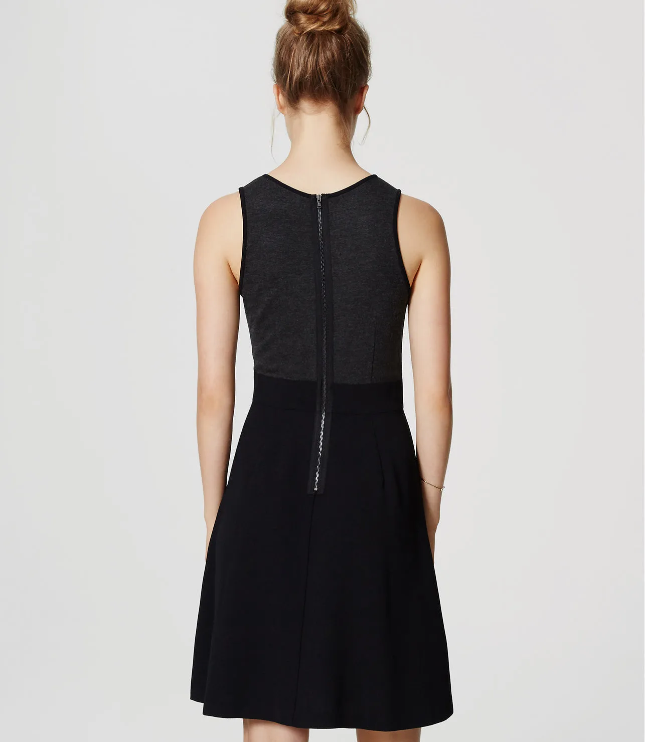 Ann Taylor LOFT Gray Back Zip Mixed Media Flare Dress Size 8