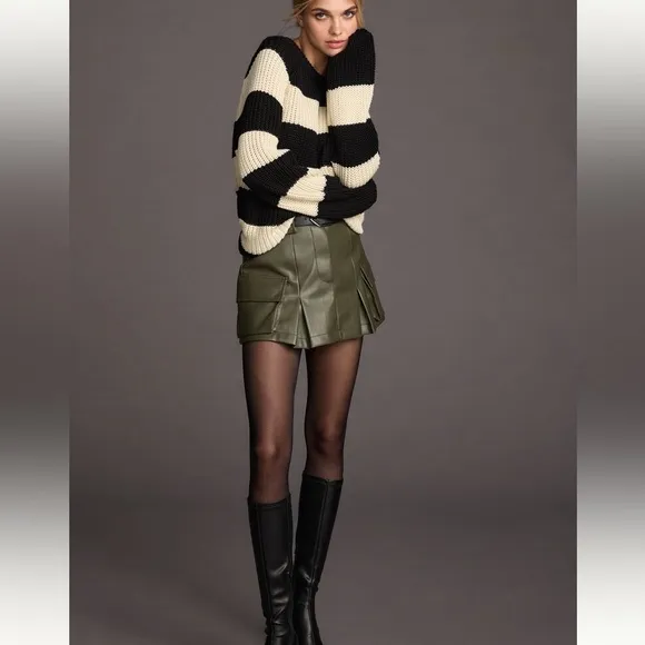 Anthropologie Ave Les Filles Faux Leather Pleated Skort