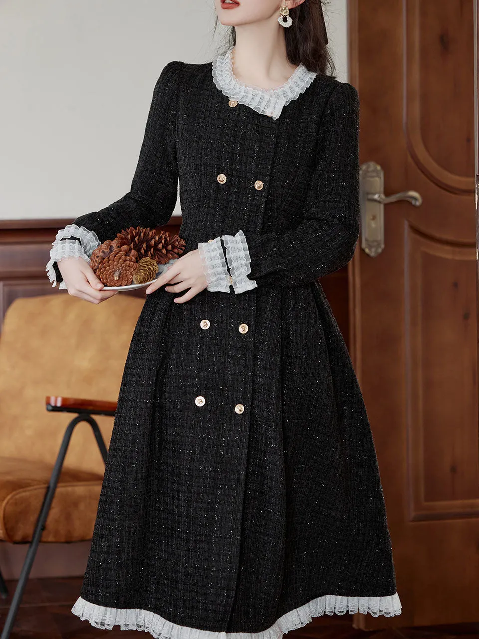 Black Crew Neck Tweed 1950s Swing Dress Coat With White Lace Ruffles