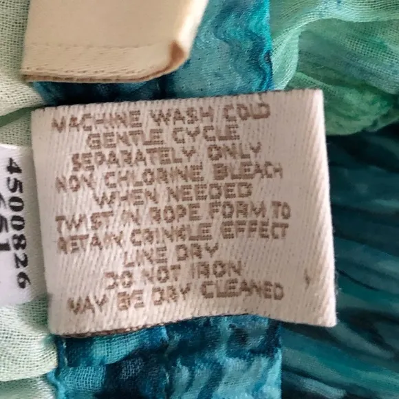 Chico’s pleated multi color maxi skirt size 2(M)