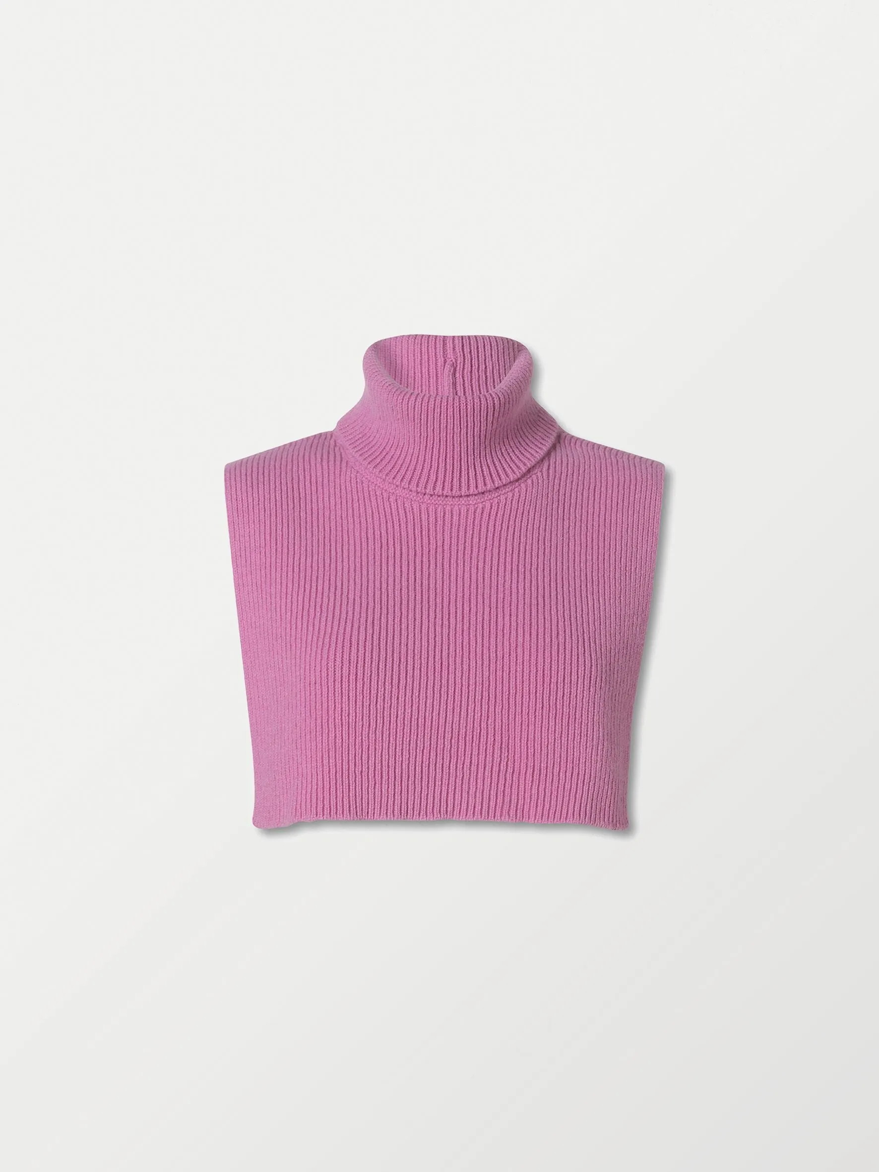 Colby Bib Neck