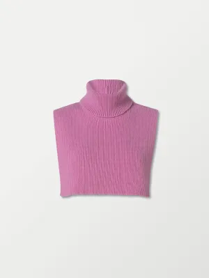 Colby Bib Neck
