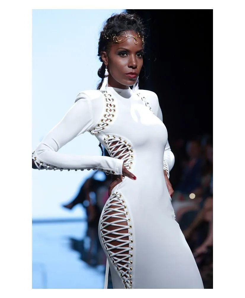 DARK TEMPTATION Look 17