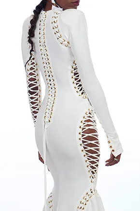 DARK TEMPTATION Look 17