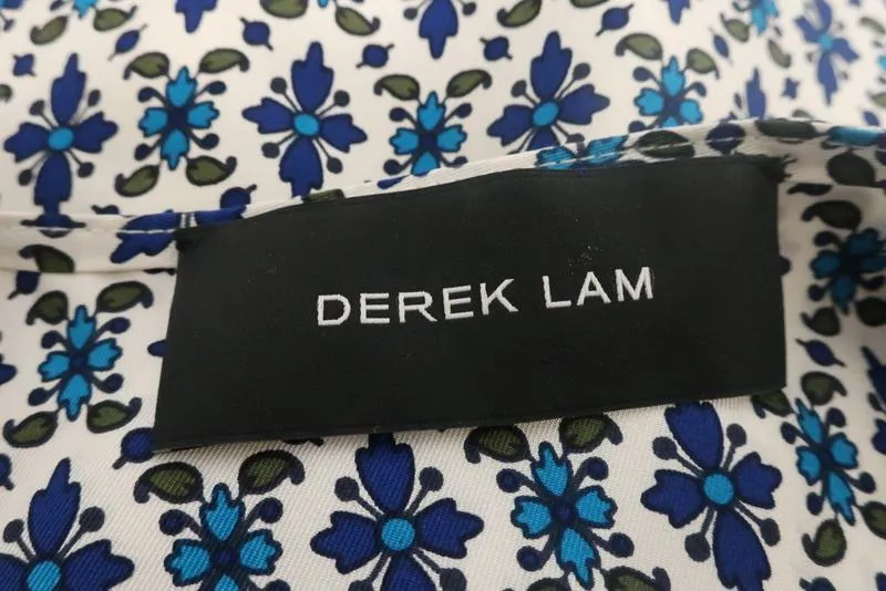 Derek Lam Top White/Blue Floral Print Silk Twill Size 2 Sleeveless V-Neck Blouse