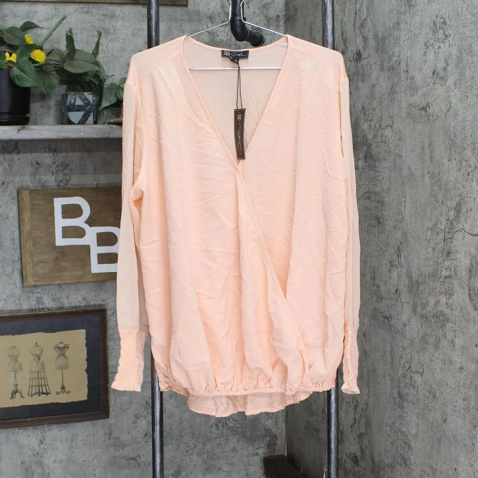 DG2 Womens Drape V-Neck Top with Sheer Sleeves 648383-Plus Blush Pink 1X