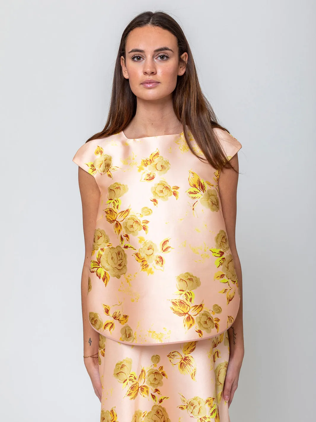 Duchesse Satin Roses Top - Dawn