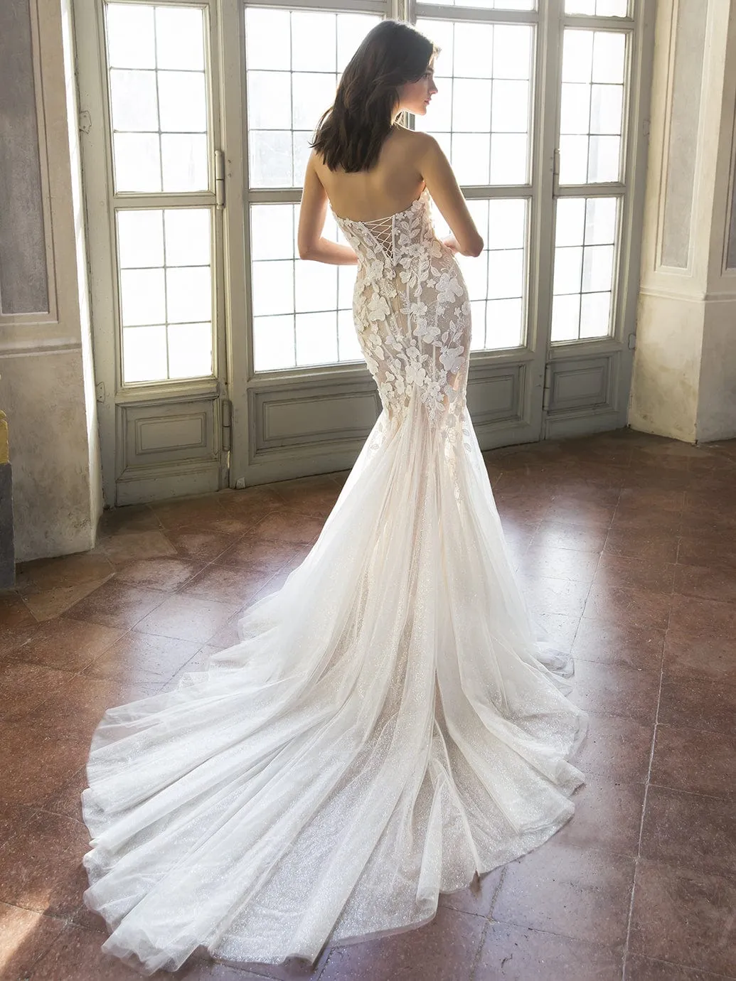 Enzoani: Tulip (Clearance)