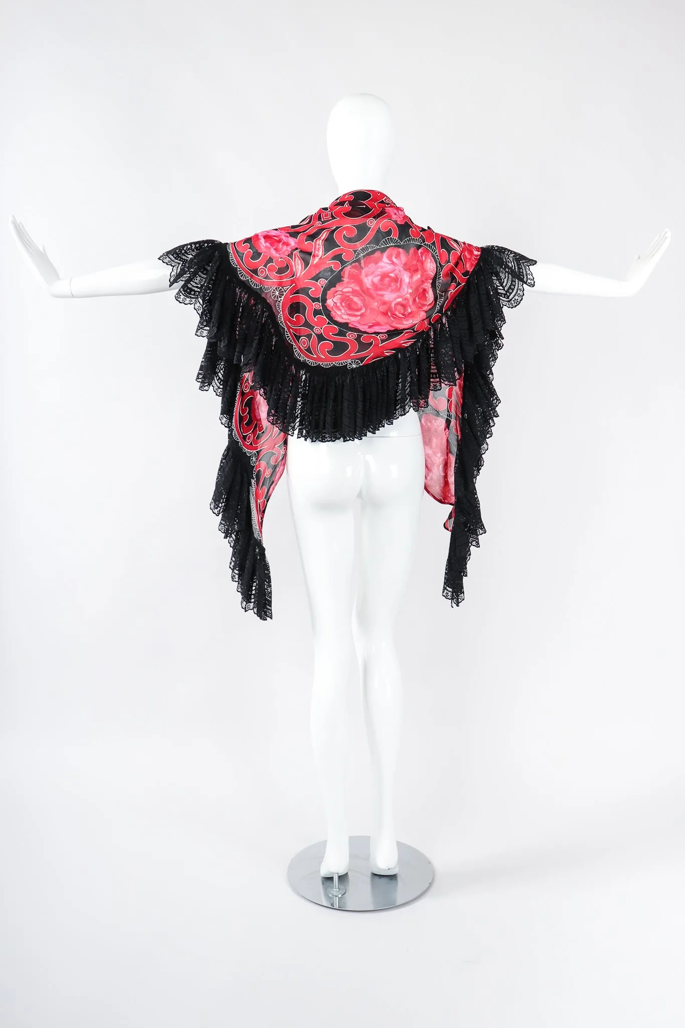 Floral Lace Shawl