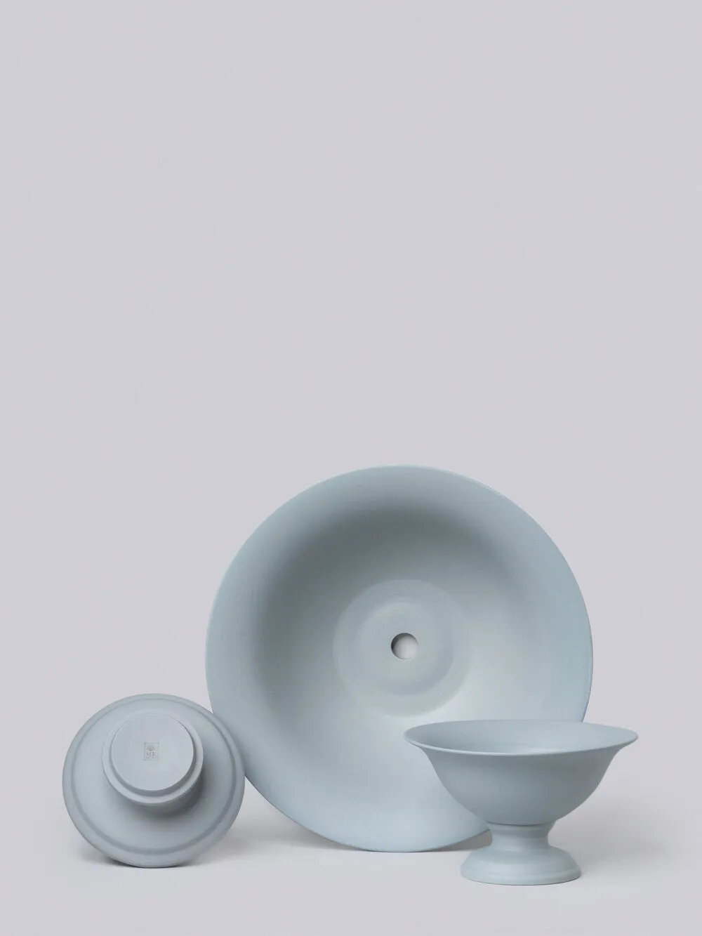 FOOTED VASO (STEEL GREY)