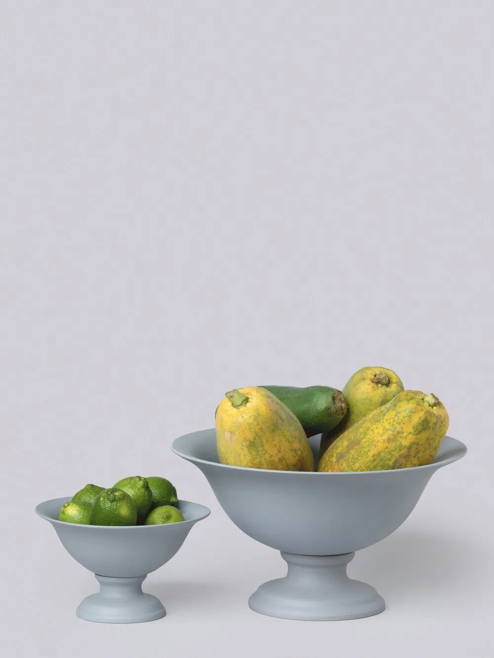 FOOTED VASO (STEEL GREY)
