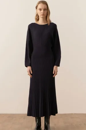 Gizelle Pleated Dress Black