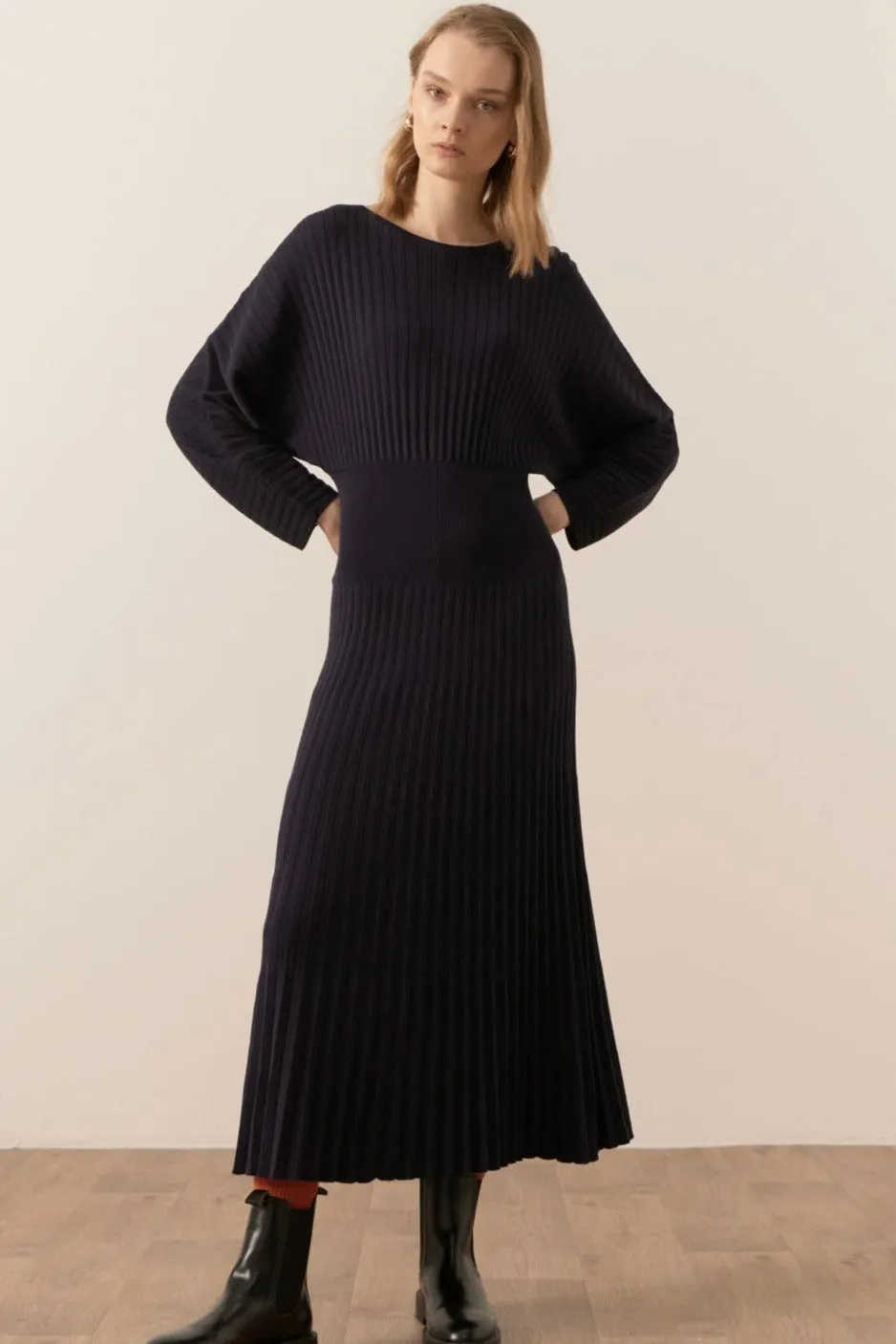 Gizelle Pleated Dress Black