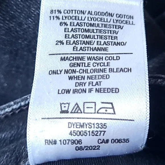 Hudson Holly Hi Rise Flare Jeans. Size 34. Black Raw Hem. Like New.