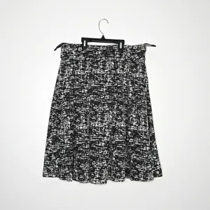 Karl Lagerfeld back skirt