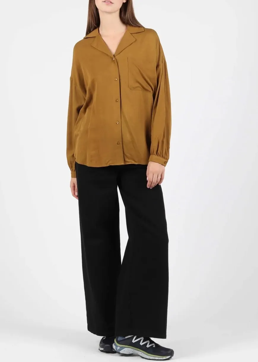 Kat Camp Collar Blouse