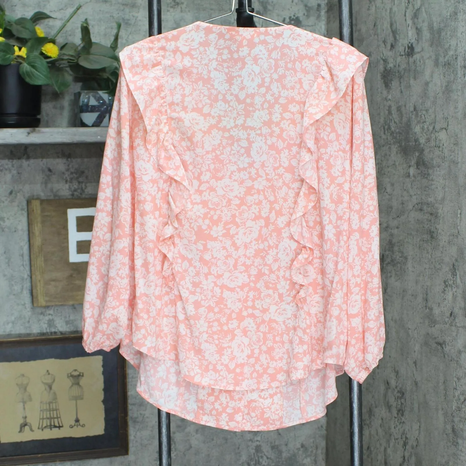 LC Lauren Conrad Plus Size V-Neck Long Sleeve V-Neck Blouse Top Pink White 1X
