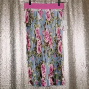 LuLaRoe BNWT Jill skirt - light blue with pink roses 🌹