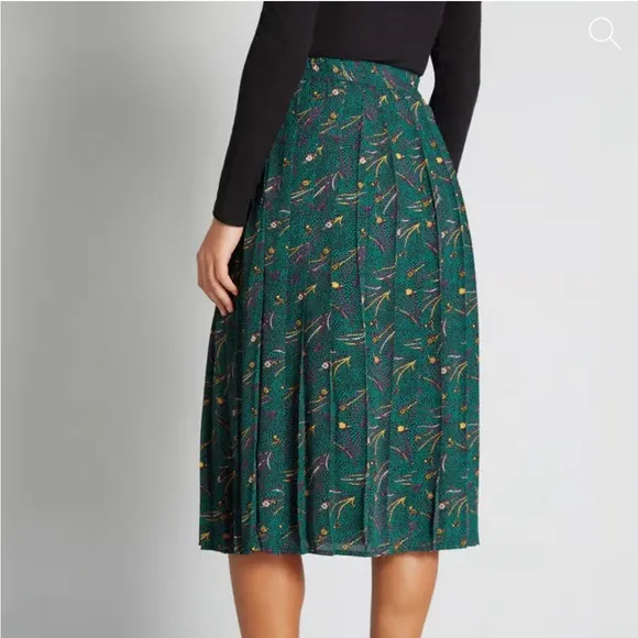 ModCloth Onward to Afresh Pleated Midi Skirt Green Floral