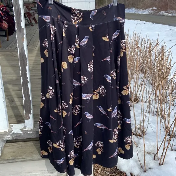 ModCloth Smashed Lemon Bird Print Pleated Satin Skirt Women's Size XL