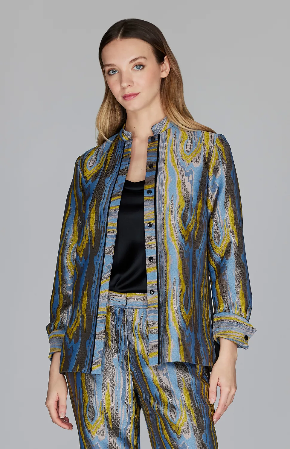Moire Jacquard Mandarin Collar Blouse w/ Relaxed Sleeve