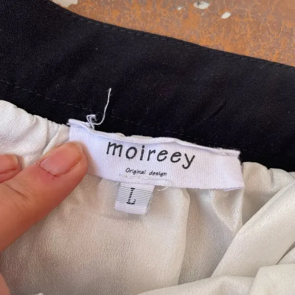 moireey striped pleated skirt