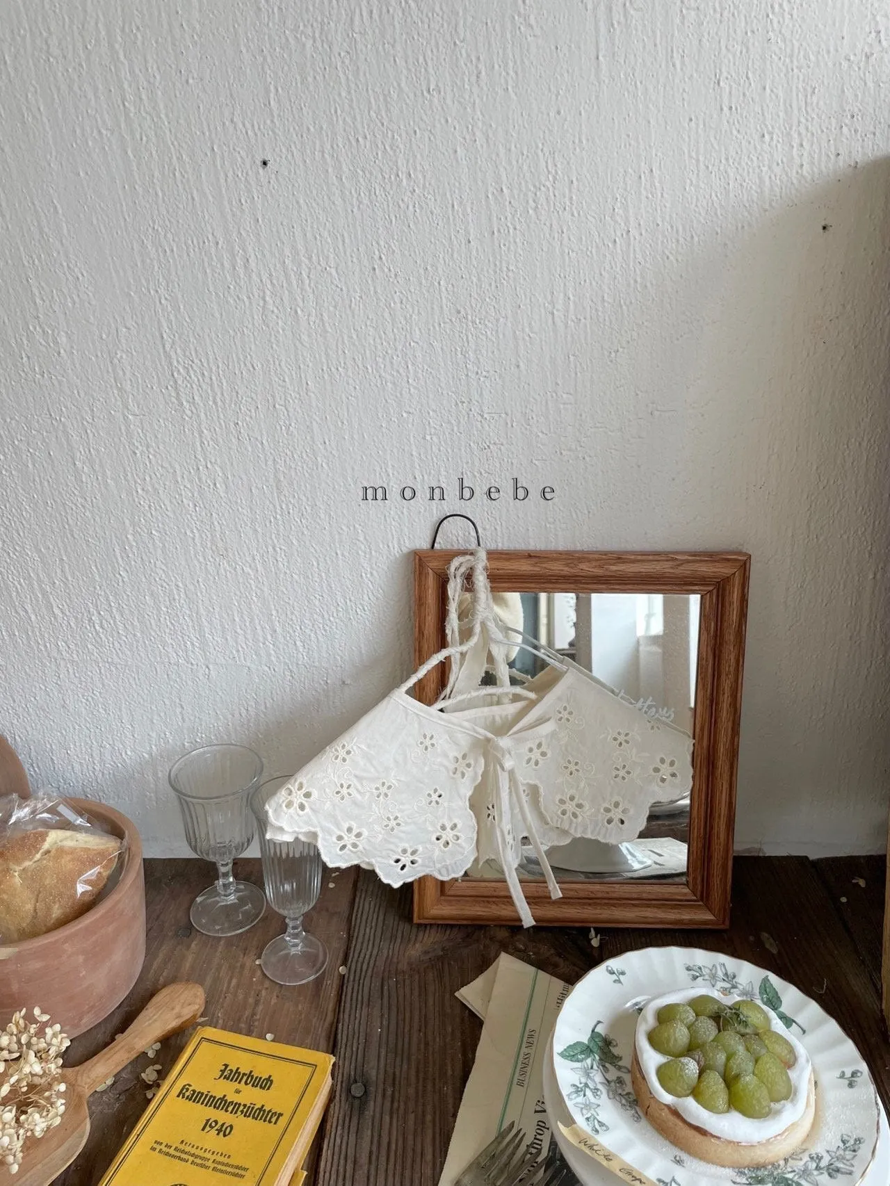 Monbebe Diana Collar