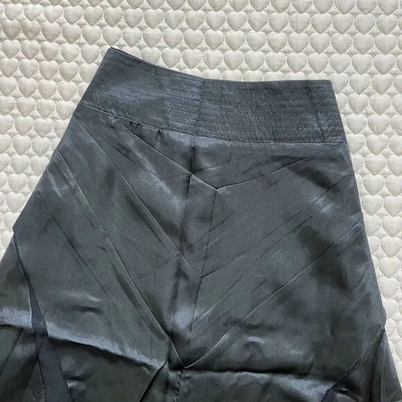 NWOT Marc Jacobs Women Silk Pleated A-line Skirt Size 6 Black Knee Length