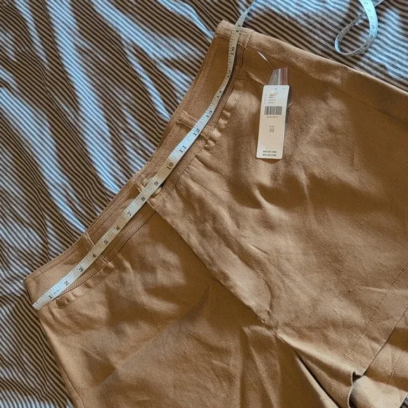 NWT Anthropologie - The Ettie Shorts by Maeve: Pitched Linen Edition Khaki