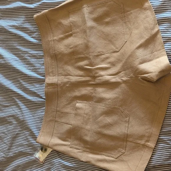 NWT Anthropologie - The Ettie Shorts by Maeve: Pitched Linen Edition Khaki