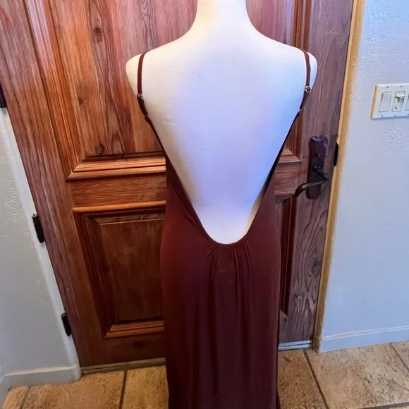 NWT CHASER WOVEN Tiered Low back Maxi Dress