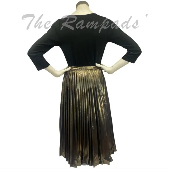 NWT Gold Metallic Ann Taylor Pleated Long Skirt Size 6