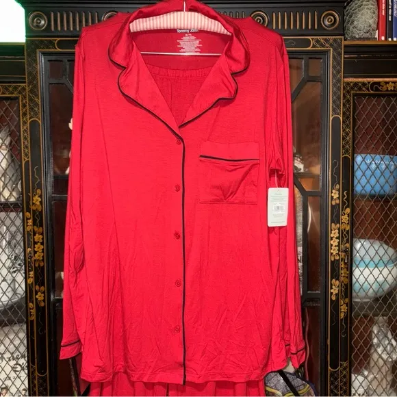 NWT Tommy John 2 Piece Pajama Set Longs Sleeve With Pants Size XL Red