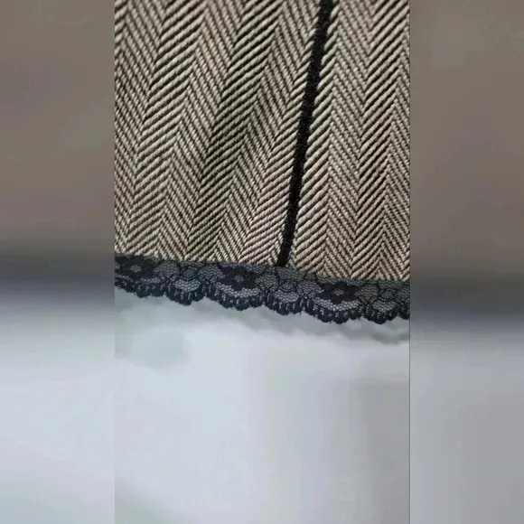 Oscar by Oscar De La Renta Women's skirt size 16 herringbone lace vintage