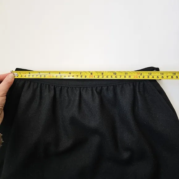 Pendleton 100% Pure Virgin Wool Solid Black Lined Skirt Midi Size 12 Vintage