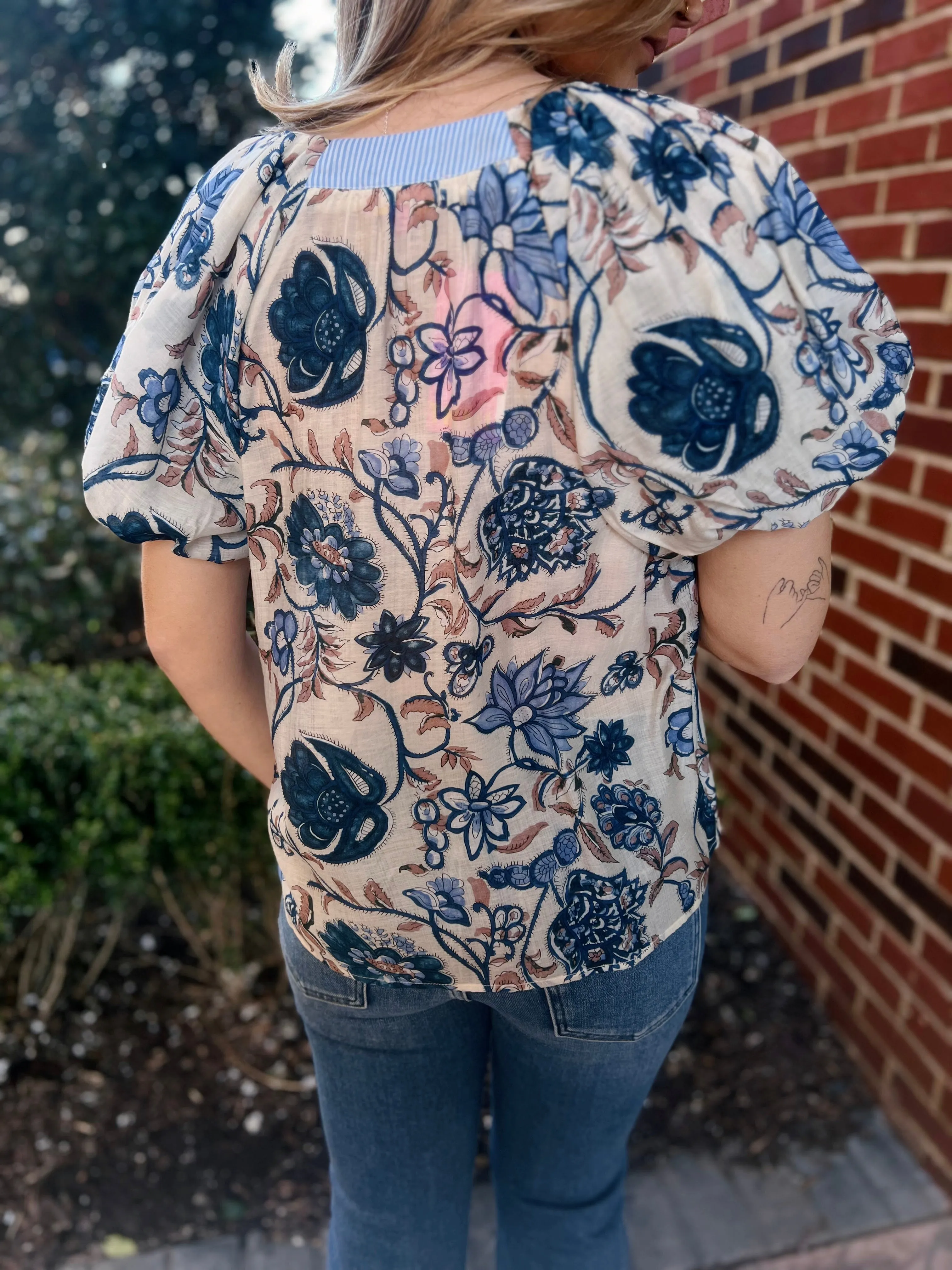 PICKING PETALS TOP
