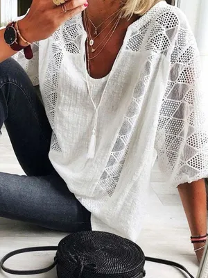 Prettybeautie Lace-Combo V-Neck Blouse