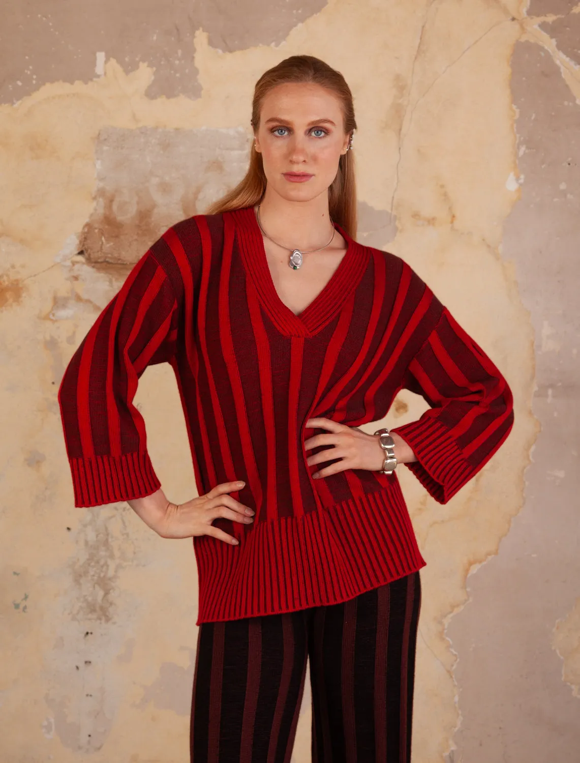 ROWAN V SWEATER